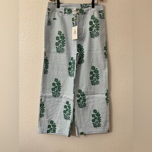 Entro Green Floral Striped Cropped Pants